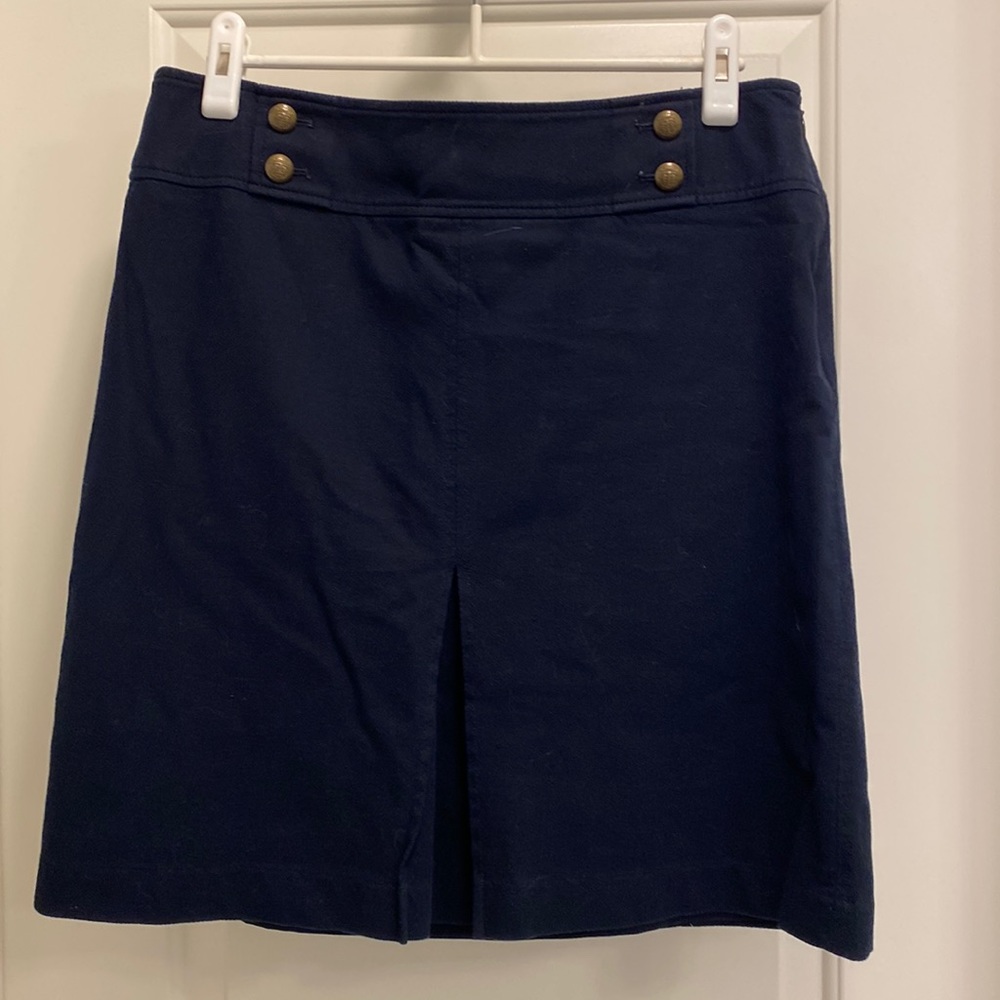 Talbots A-line sz. 12 navy ribbed texture fabric. Fully lined & washable.